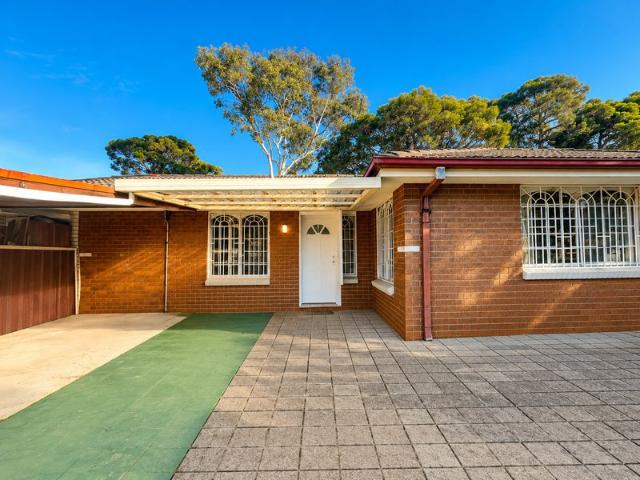 Spacious Three Bedroom Villa in a Convenient Cabramatta Location