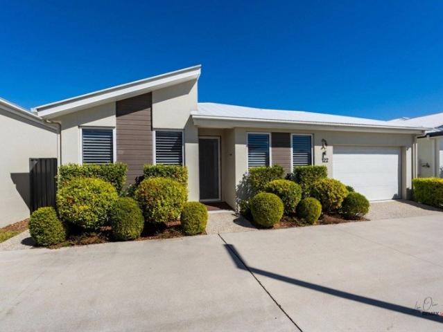 Spacious Three Bedroom Villa in Over 50's Resort Caboolture Riverfront MOVE IN READY GREAT PRICE