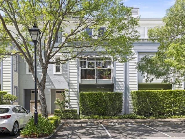 Spacious Three Level Townhouse in a Sought After Breakfast Point Setting