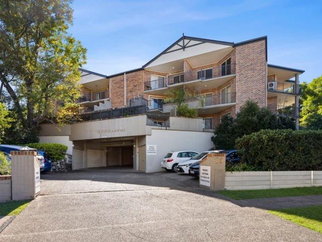 Spacious Toowong Apartment with Expansive Private Courtyard