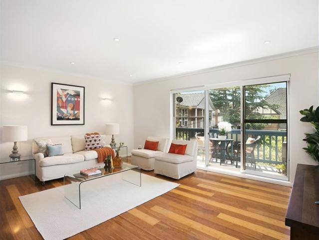 Spacious top floor apartment with superb upgrades