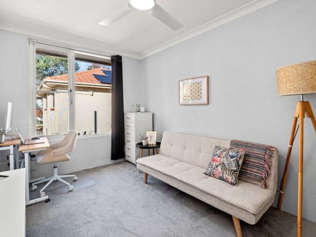 Spacious Top Floor Apartment