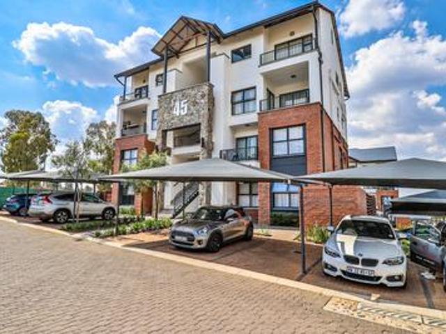 spacious top floor living with an ex.