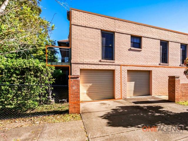 Spacious Town Home with Private Access!
