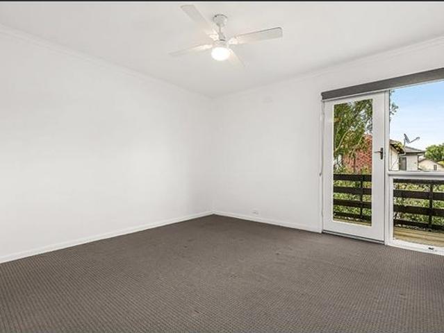 Spacious townhouse