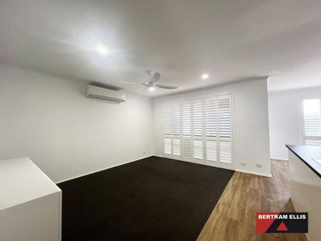 Spacious townhouse adjoining parkland!
