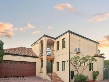 Spacious Townhouse Designed for Modern Living