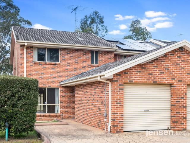Spacious Townhouse in a Convenient Location