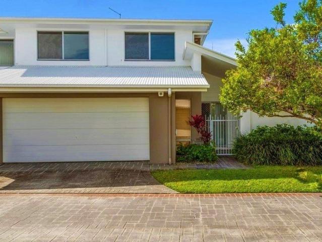 SPACIOUS TOWNHOUSE IN GATED COMPLEX