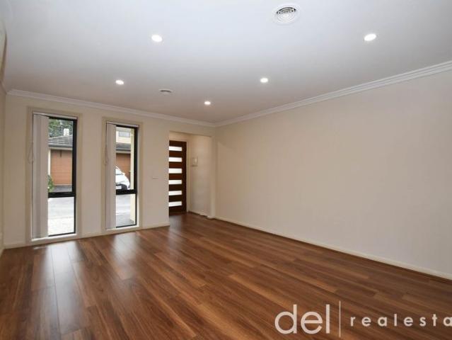 Spacious Townhouse in Great Location