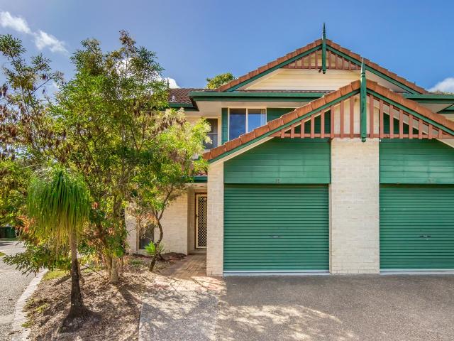 Spacious Townhouse in Secure Gated Complex with Pool