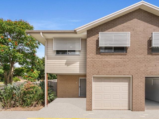 Spacious Townhouse in Prime Kingston Location