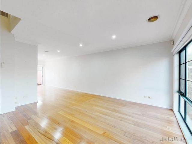 Spacious Townhouse in Prime Location