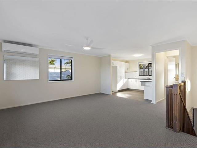 Spacious Townhouse in Prime Location