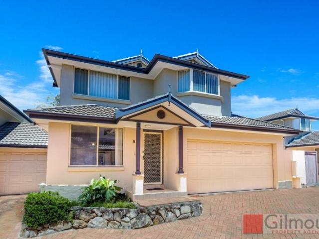 SPACIOUS TOWNHOUSE IN QUIET LOCATION