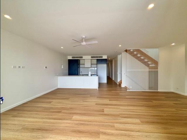 Spacious townhouse in the Heart of Bokarina – Just a Stroll to the Beach!