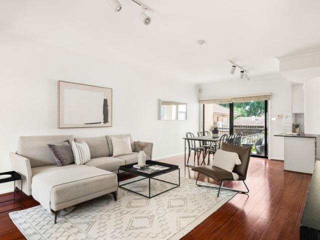 Spacious Townhouse | Ideal Position