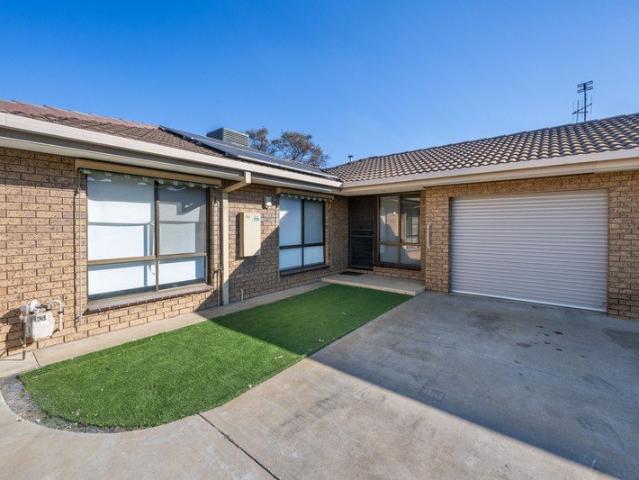 Spacious Townhouse Just Moments from the CBD
