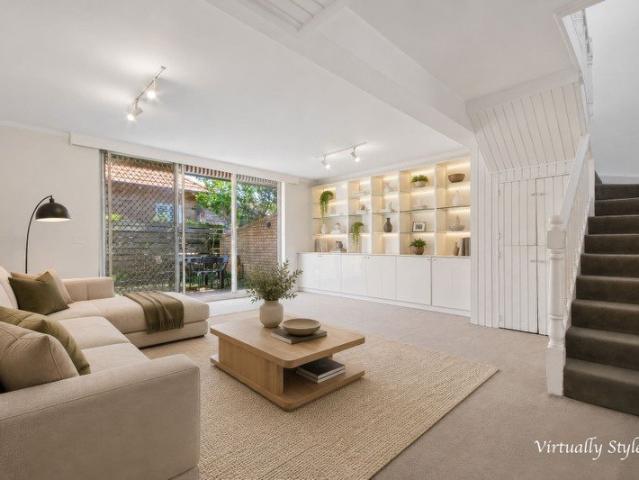 Spacious Townhouse Offering Position and Potential An Easy Walk to Everything