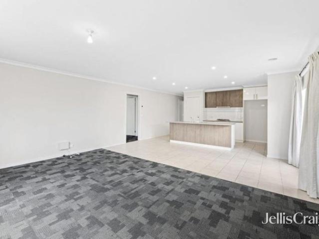 Spacious townhouse living in a prime location