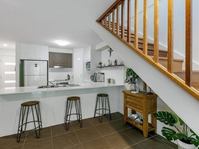 Spacious Townhouse Living in Keliana Grove