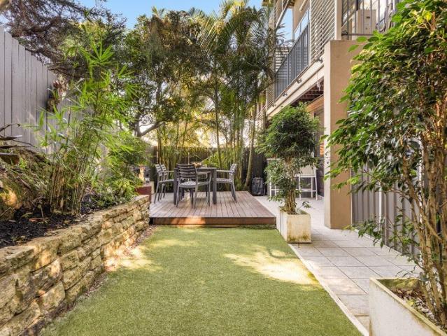 Spacious Townhouse Living with an Exceptional Entertaining Terrace