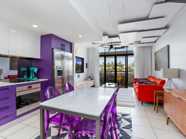 Spacious townhouse moments from the city