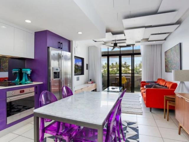 Spacious townhouse moments from the city