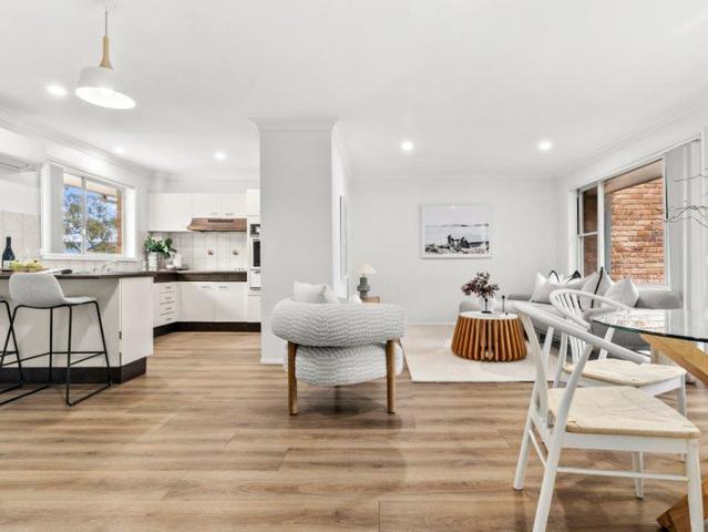 Spacious Townhouse with Private North Facing Courtyard