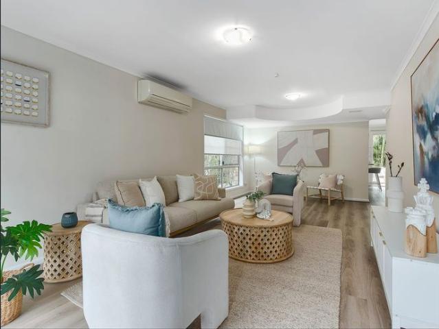 Spacious Townhouse with Private Alfresco & Resort Style Facilities