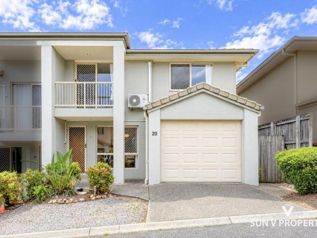 Spacious Townhouse with Private Courtyard in a Convenient Calamvale Location