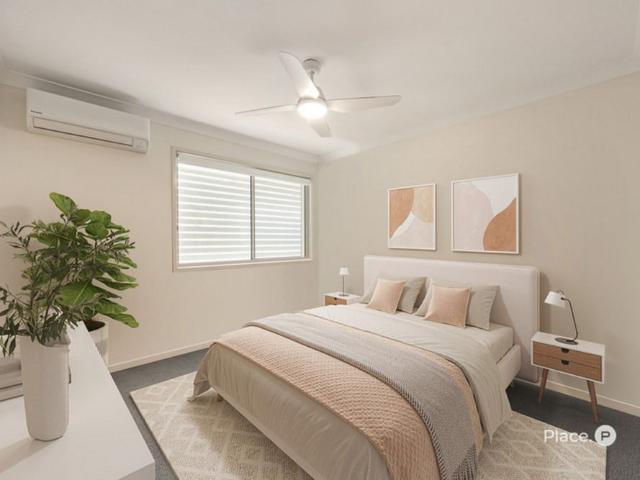 Spacious Townhouse with Private Garden Courtyard