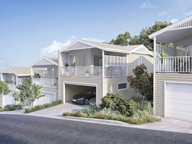 Townhome that offers comfort, style, low maintenance in the heart of Maleny