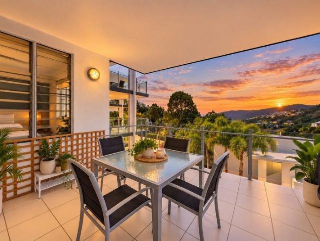 Rainforest & Coral Sea Glimpses | Spacious Summit Apartment | Flexible Investment Opportunity