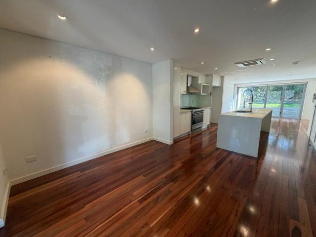 Spacious Tri Level Terrace