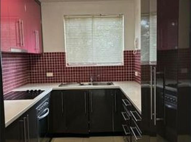 SPACIOUS TWO 2 BEDROOM APARTMENT WITH CARSPACE