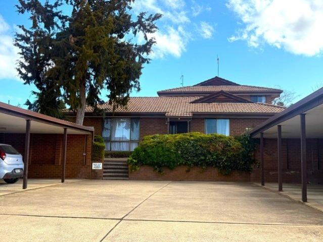 SPACIOUS TWO BEDROOM