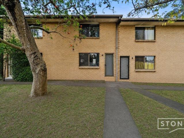 Spacious Two Bedroom Townhouse in a Convenient Location