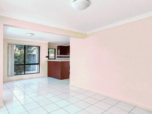 Spacious Two Bedroom Townhouse in Kedron!