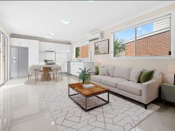 Spacious Two Bedroom Townhouse with Private Courtyard