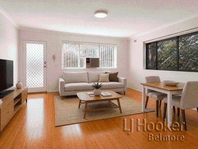 Spacious Two Bedroom Unit in a Convenient Location!