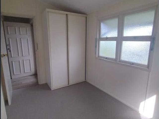 Spacious Two Bedroom Unit in Bundaberg North
