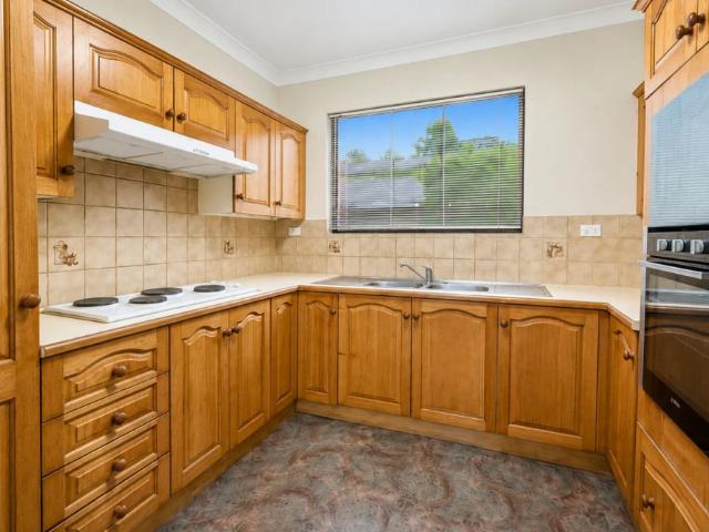Spacious Two Bedroom Unit In Great Location!