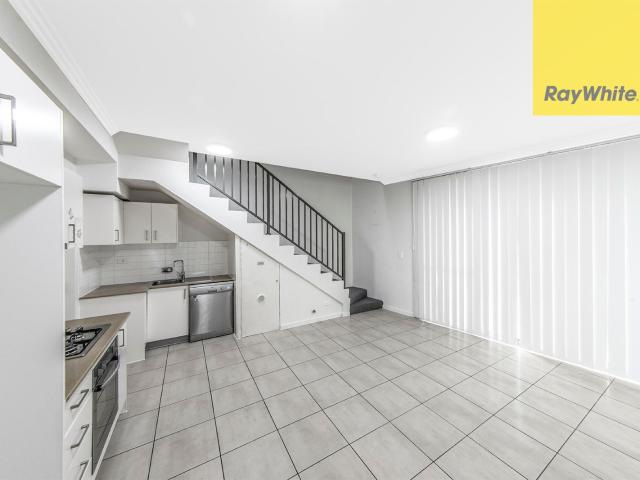 Spacious Two Bedroom Unit in Prime Parramatta Location