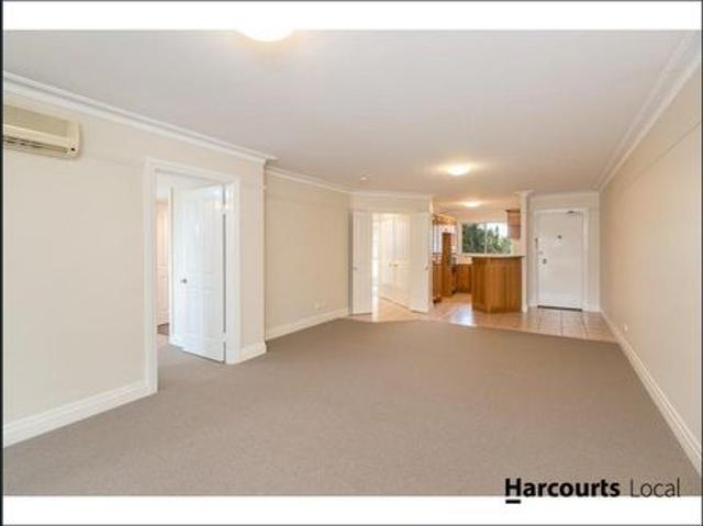 Spacious Two Bedroom Unit in Sought After Ashgrove