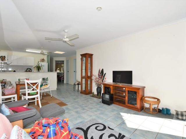 Spacious Two Bedroom Unit in Sought After Bargara
