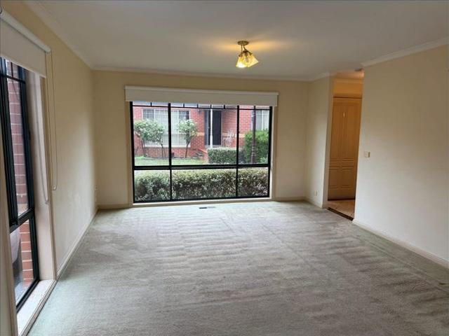 Spacious Two Bedroom Unit in the Heart of Wantirna