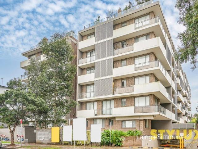 Spacious two bedroom unit in the heart of Mount Druitt