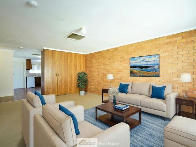 Spacious Two Bedroom Unit in West Griffith