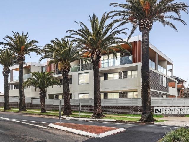 Spacious two bedroom unit just steps from the upcoming metro station
